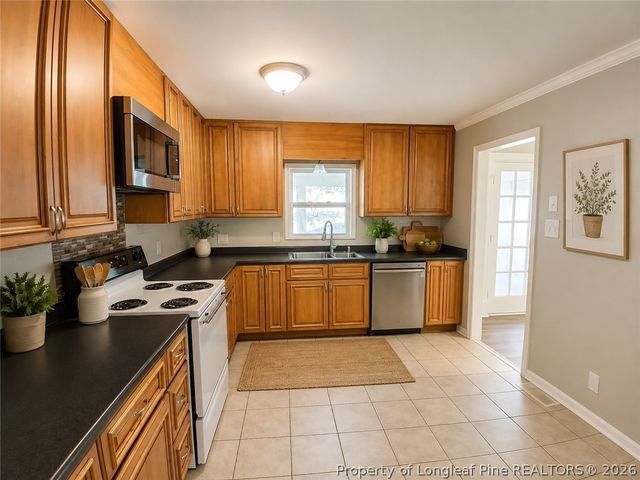 705 Shadowlawn Drive, Fayetteville, NC 28303