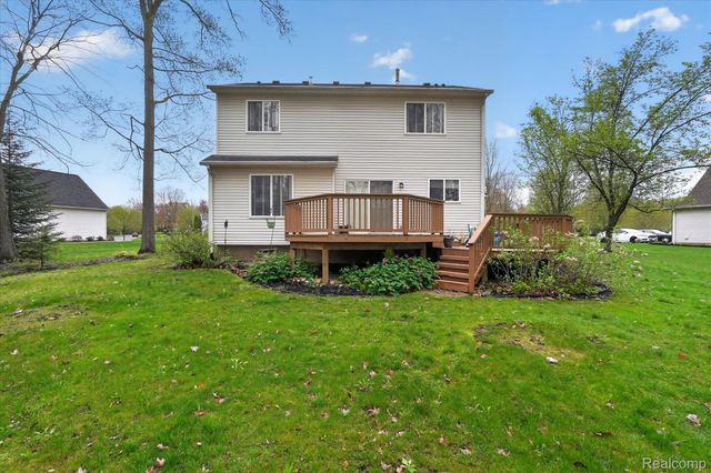 6140 Blue Heron Drive, Genoa Township, MI 48843