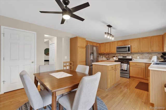 6140 Blue Heron Drive, Genoa Township, MI 48843