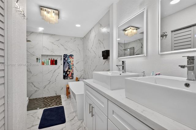 18198 NW 61st Ct, Hialeah, FL 33015