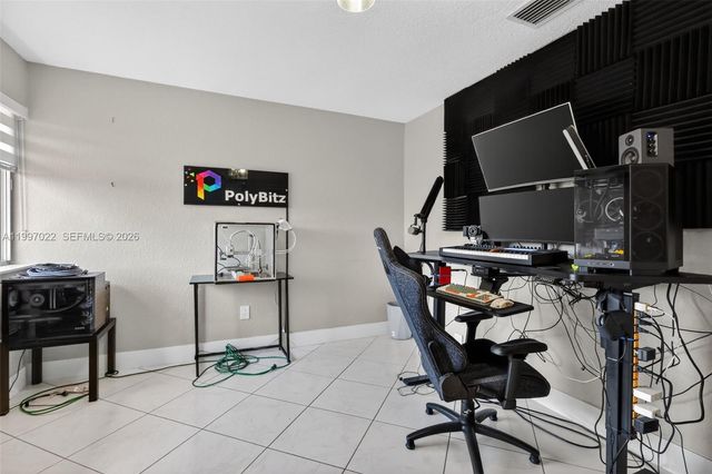 18198 NW 61st Ct, Hialeah, FL 33015