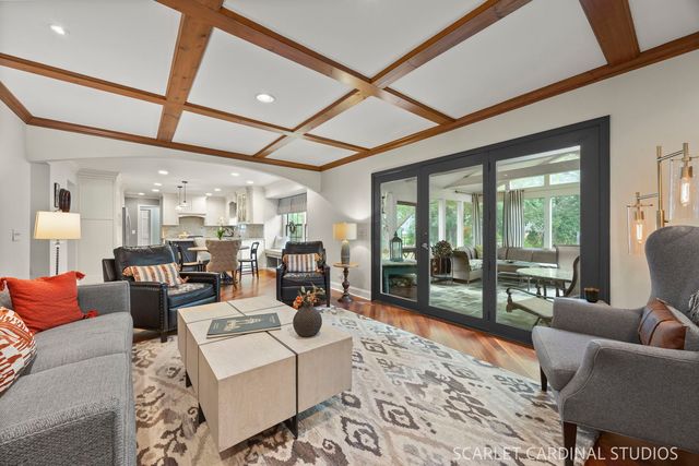 85 Claremont Drive, Naperville, IL 60540