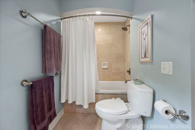 85 Claremont Drive, Naperville, IL 60540