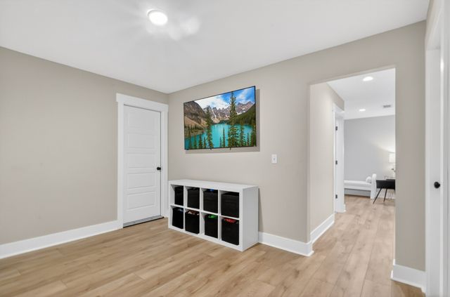1097 Malinda Ln, Greenbrier, TN 37073