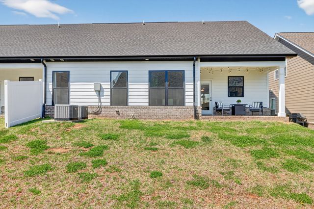 1097 Malinda Ln, Greenbrier, TN 37073