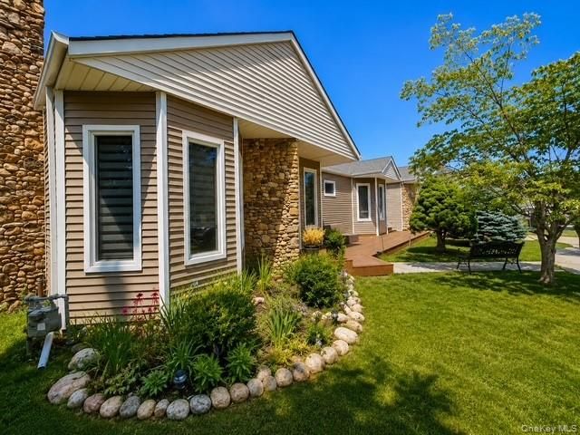 639 Elmwood Road, West Babylon, NY 11704