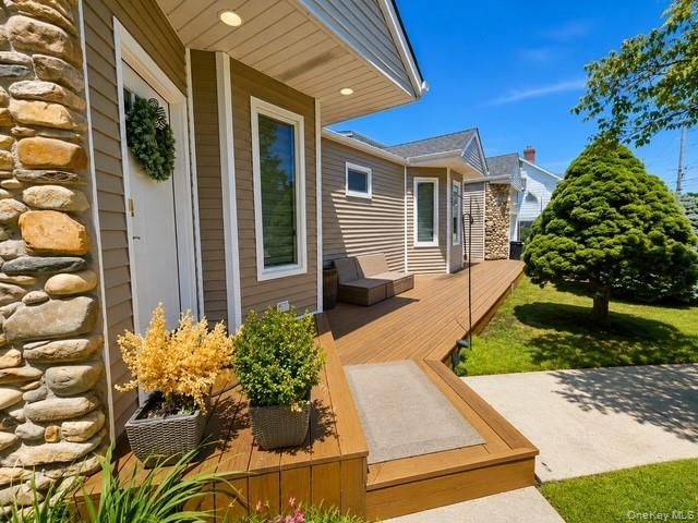 639 Elmwood Road, West Babylon, NY 11704