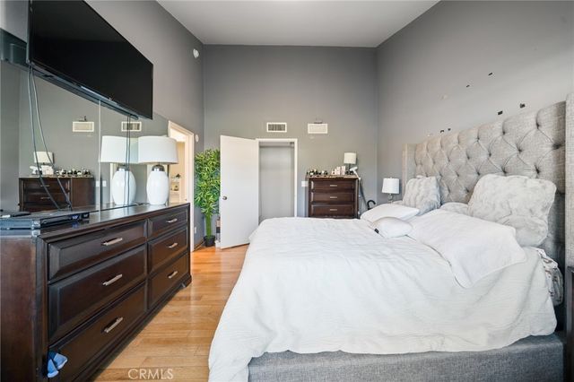 8633 Balboa Boulevard 29, Northridge, CA 91325