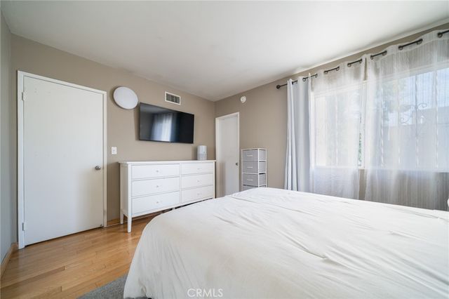 8633 Balboa Boulevard 29, Northridge, CA 91325