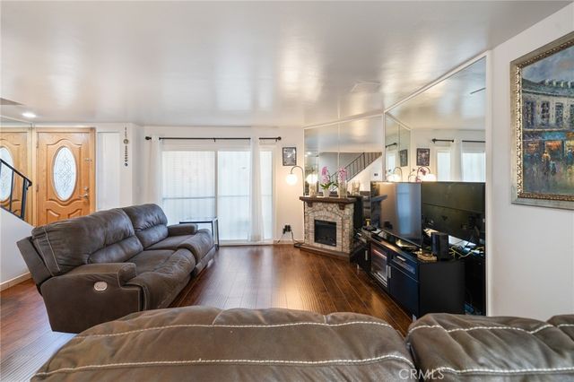 8633 Balboa Boulevard 29, Northridge, CA 91325