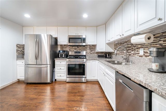 8633 Balboa Boulevard 29, Northridge, CA 91325