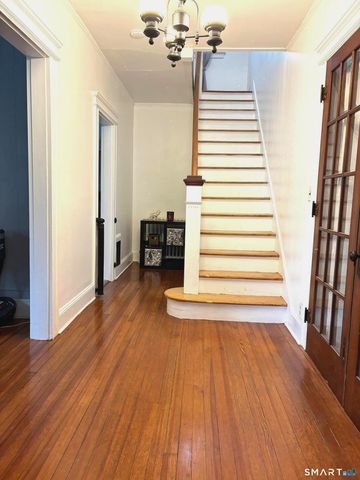 16 Holbrook Court, Ansonia, CT 06401
