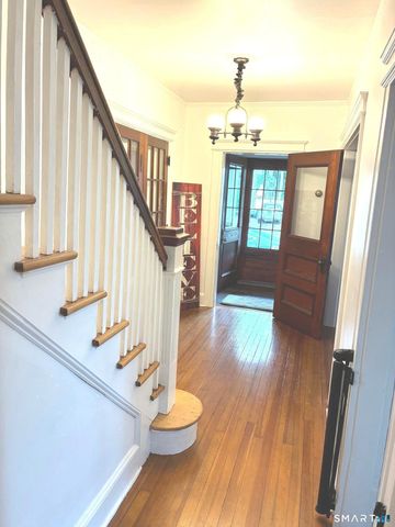 16 Holbrook Court, Ansonia, CT 06401