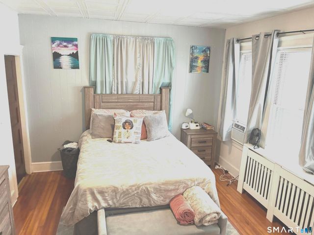 16 Holbrook Court, Ansonia, CT 06401