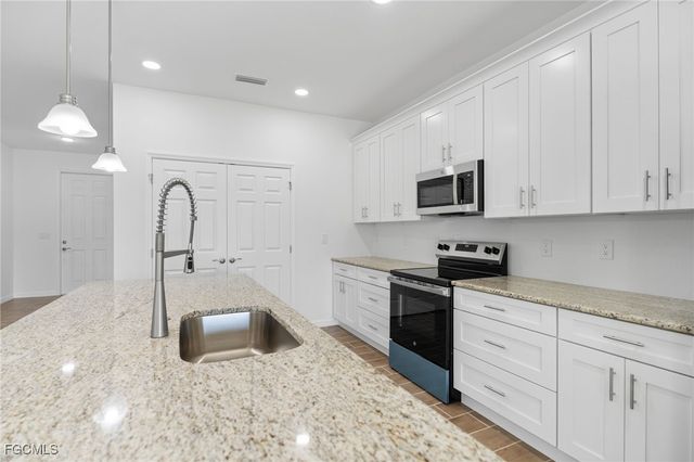 1024 SW 1st ST, Cape Coral, FL 33991