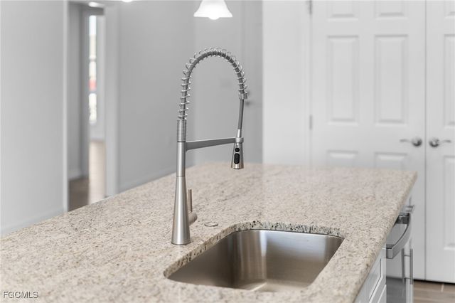 1024 SW 1st ST, Cape Coral, FL 33991