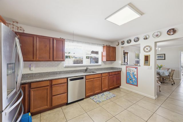 305 Circle E, Jupiter, FL 33458