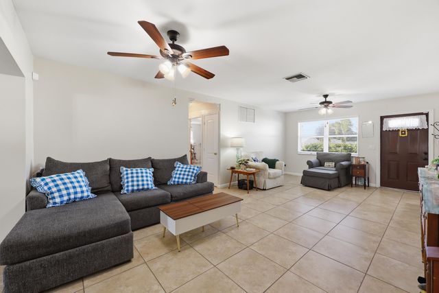 305 Circle E, Jupiter, FL 33458