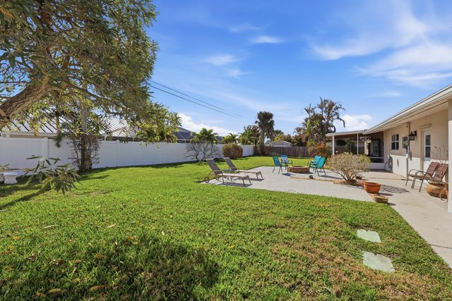 305 Circle E, Jupiter, FL 33458