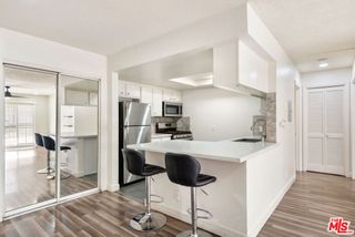 327 Chestnut Avenue 104, Long Beach, CA 90802