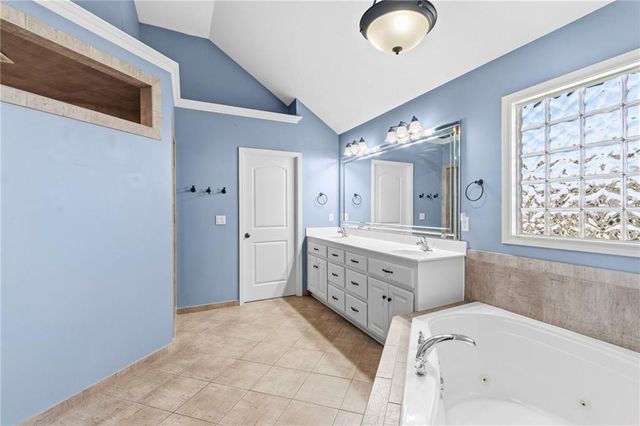 17790 NW 130th Street, Platte City, MO 64079