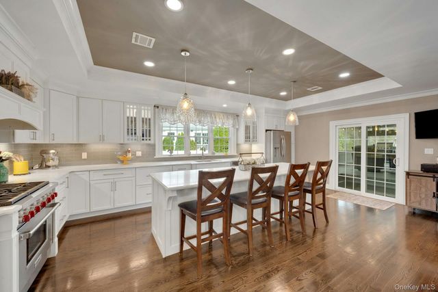 155 Hilburn Road, Scarsdale, NY 10583