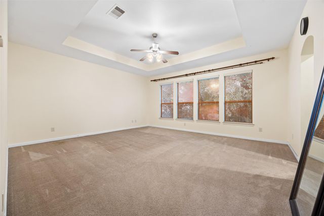 911 Vaulted Oak Street, Houston, TX 77008