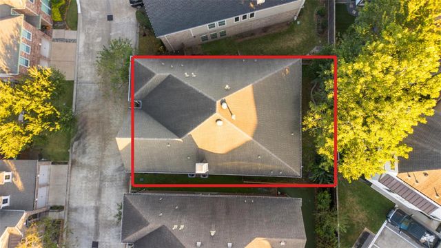 911 Vaulted Oak Street, Houston, TX 77008