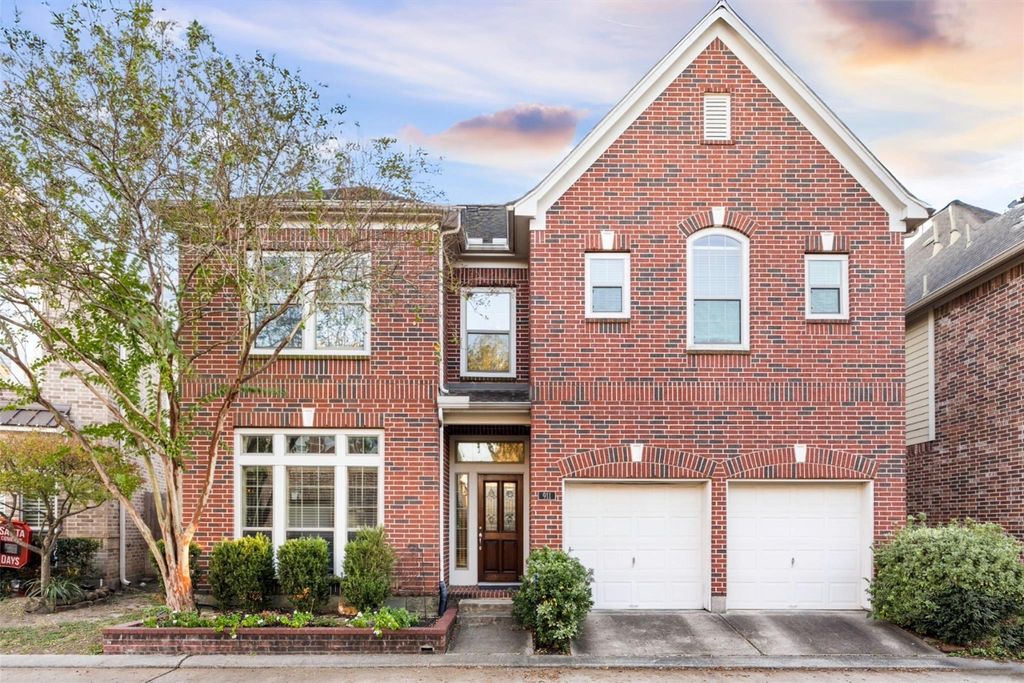 911 Vaulted Oak Street, Houston, TX 77008