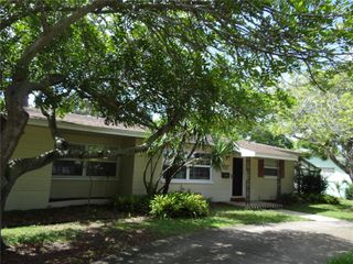 6132 DARTMOUTH AVENUE N, St Petersburg, FL 33710