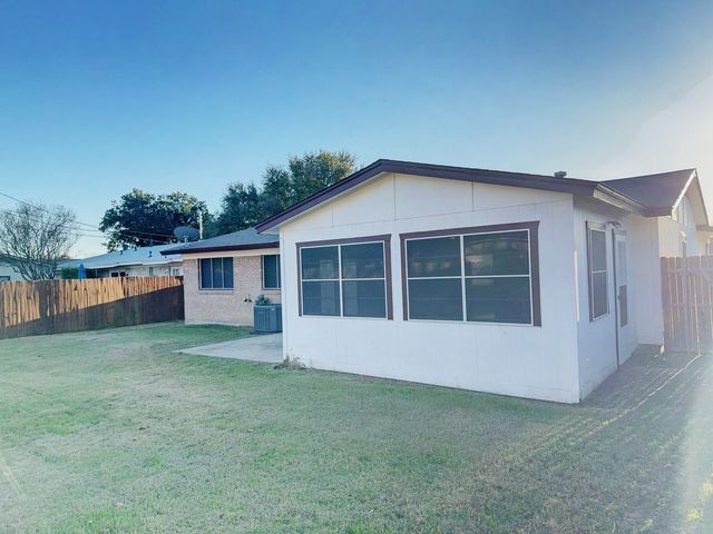 2837 Lowell Drive, Irving, TX 75062