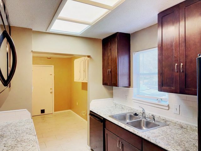 2837 Lowell Drive, Irving, TX 75062