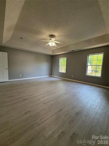 2319 Wexford Way 48, Statesville, NC 28625