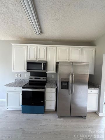 2319 Wexford Way 48, Statesville, NC 28625