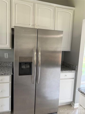 2319 Wexford Way 48, Statesville, NC 28625