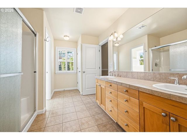 20967 Ne YUKON St, Aurora, OR 97002