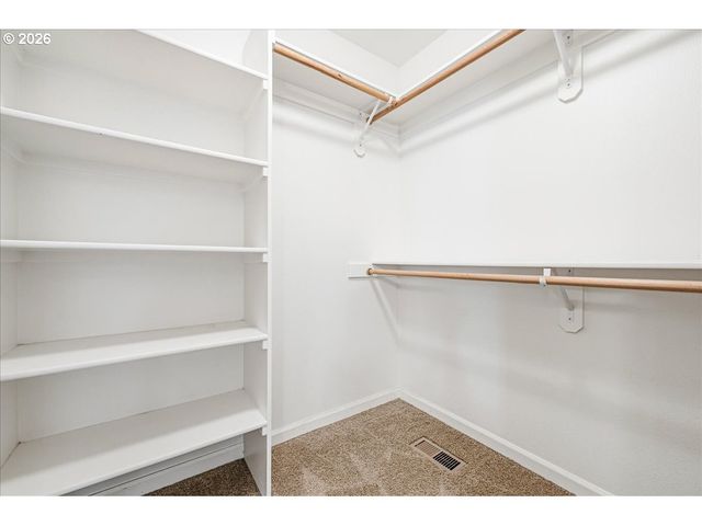 20967 Ne YUKON St, Aurora, OR 97002