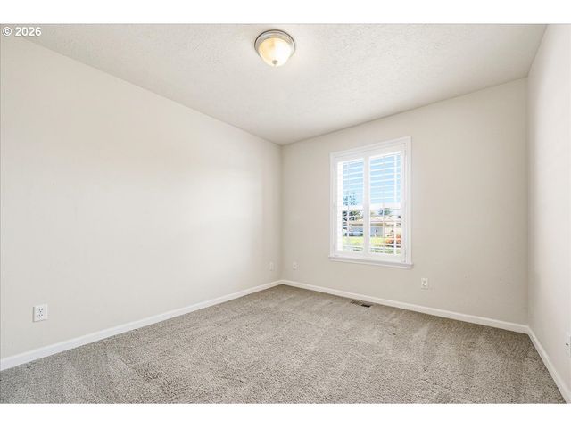 20967 Ne YUKON St, Aurora, OR 97002