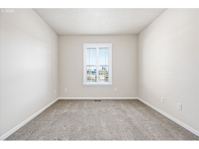 20967 Ne YUKON St, Aurora, OR 97002