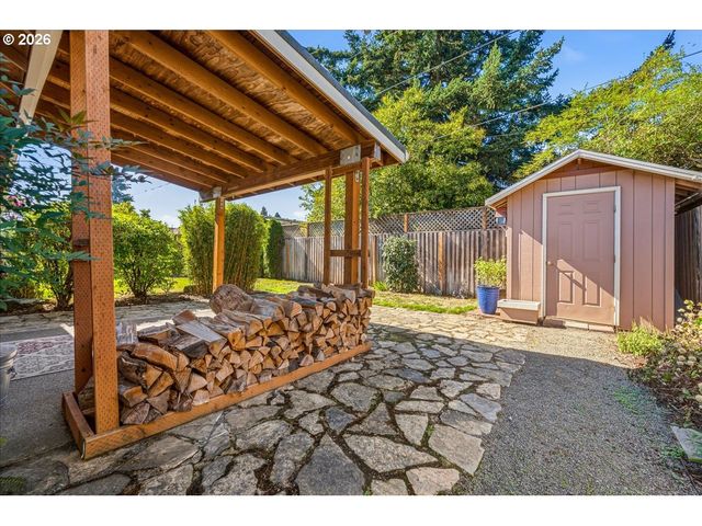20967 Ne YUKON St, Aurora, OR 97002
