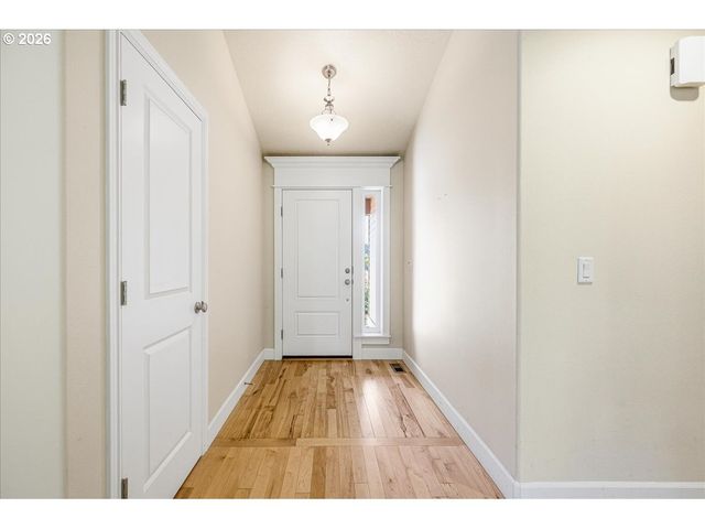 20967 Ne YUKON St, Aurora, OR 97002