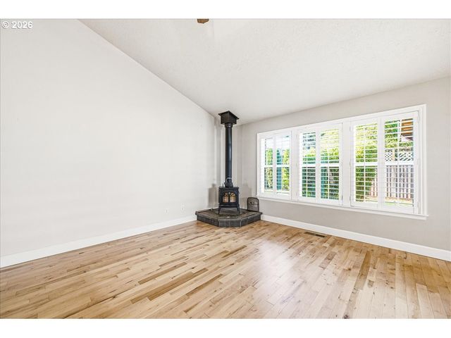 20967 Ne YUKON St, Aurora, OR 97002