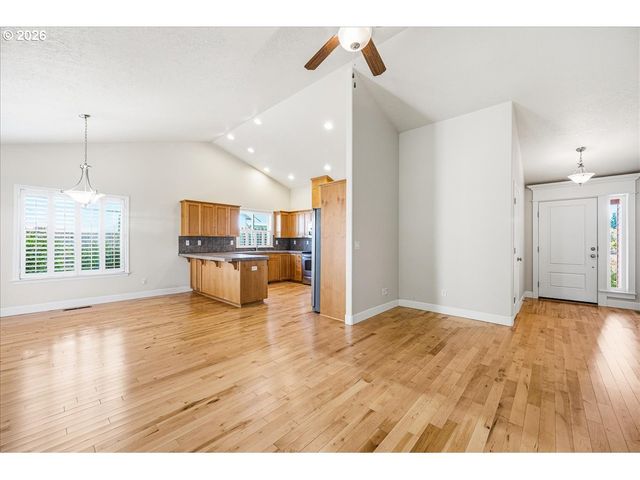 20967 Ne YUKON St, Aurora, OR 97002