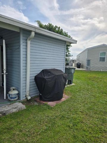 277 Kingfisher Ave Avenue 277, Fort Pierce, FL 34982