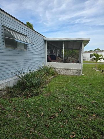 277 Kingfisher Ave Avenue 277, Fort Pierce, FL 34982