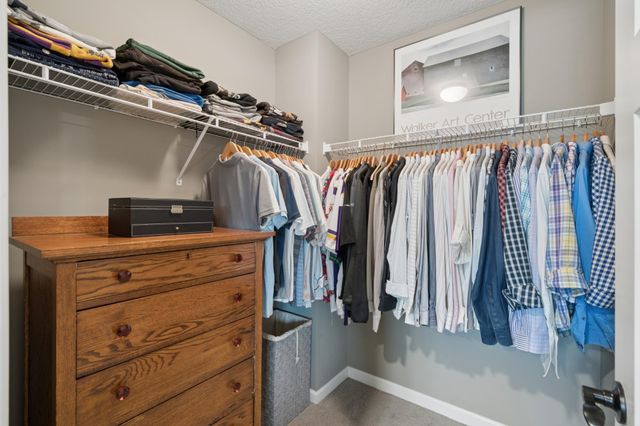 8957 SW Village Loop, Chanhassen, MN 55317