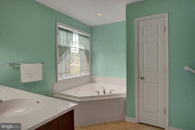 12432 SHIMPSTOWN RD, Mercersburg, PA 17236