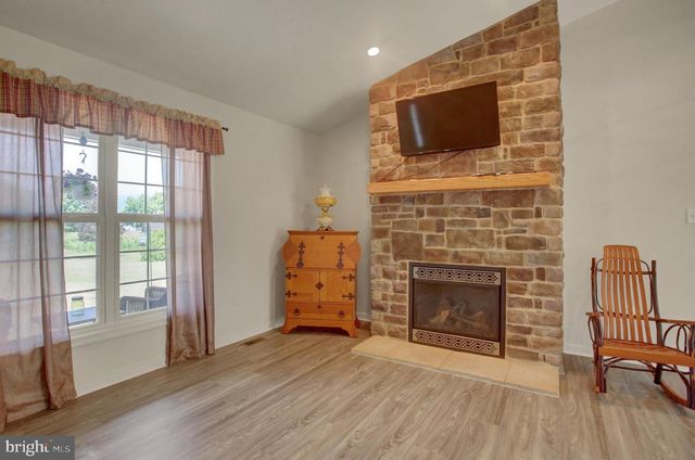 12432 SHIMPSTOWN RD, Mercersburg, PA 17236