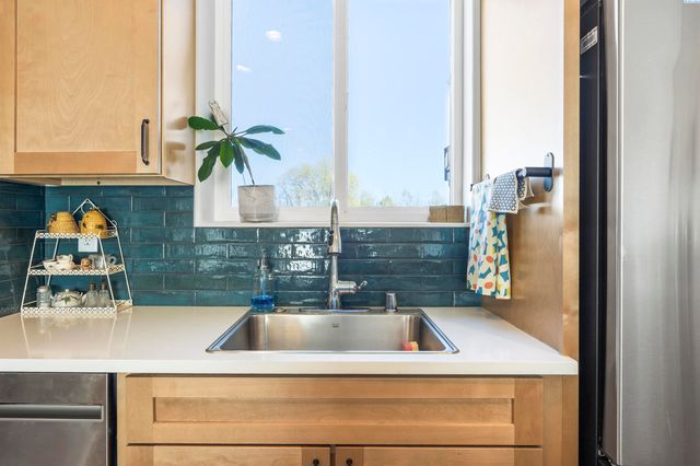 5600 Laurel Drive, West Richland, WA 99353