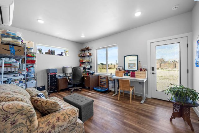 5600 Laurel Drive, West Richland, WA 99353